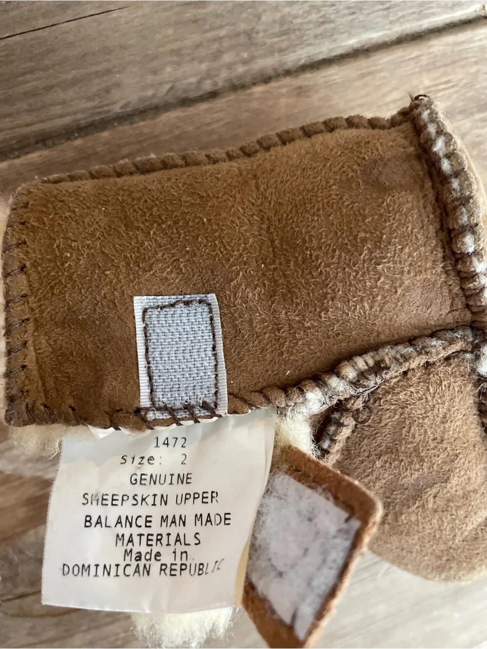 Minnetonka: Sheepskin Baby/Infant Booties